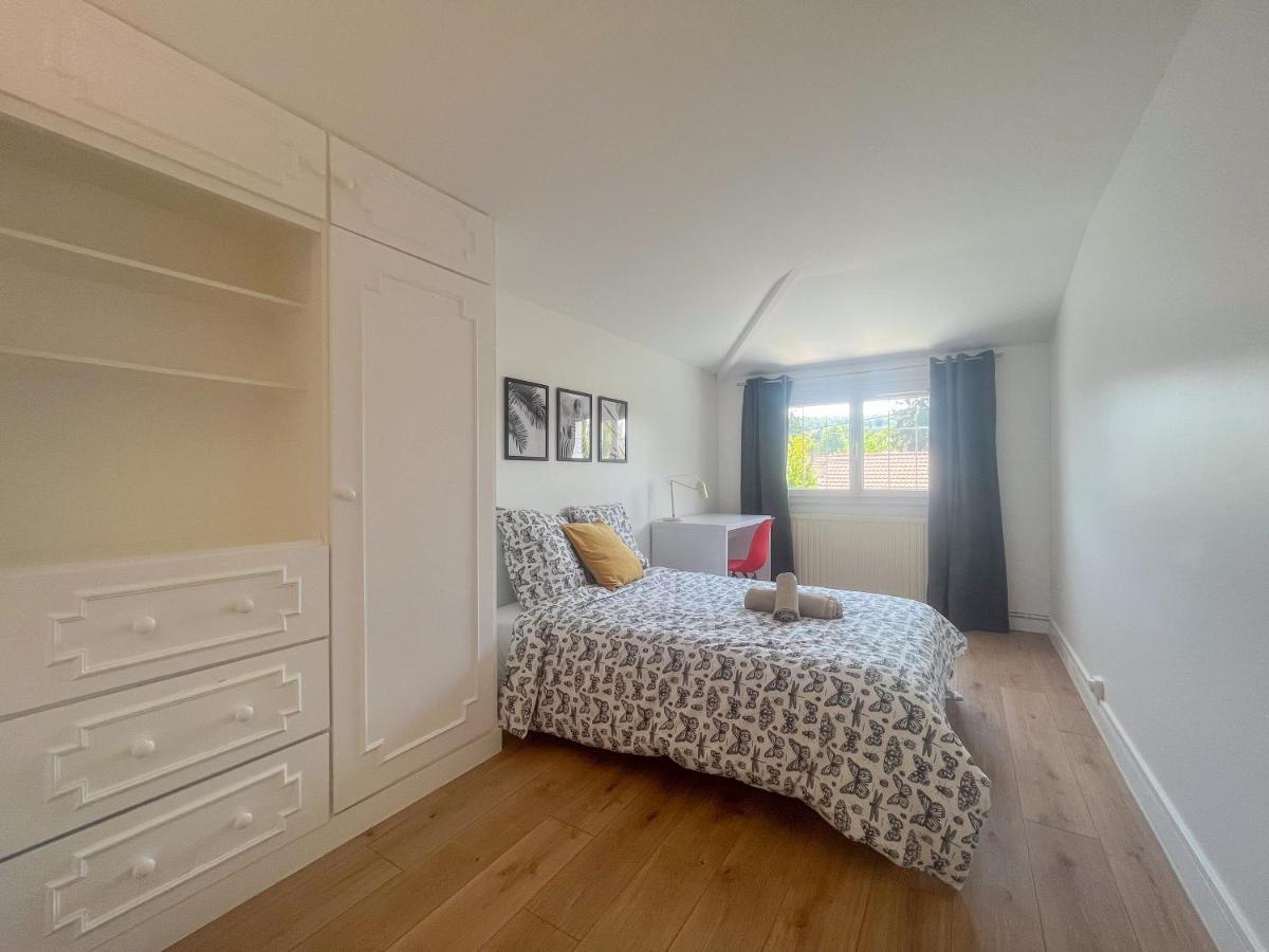 Maison Ideale Pour Visiter Paris Versailles - Chambres Privees Paris-Saclay Bures-sur-Yvette Екстер'єр фото